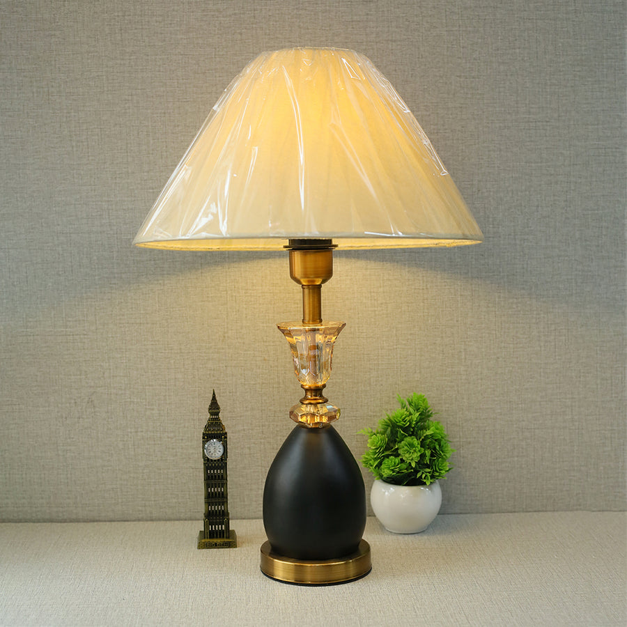 Metal Model MCL Oval Matt Black Table Lamps (Pair) for bedrooms