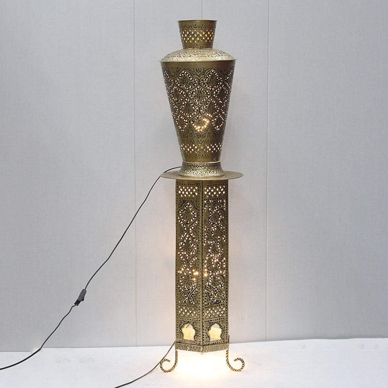 Metal Handicraft Vase and Table(Set) Table Lamp for living rooms
